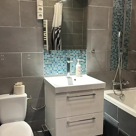 Cosy Chatelets Les Halles Homestay